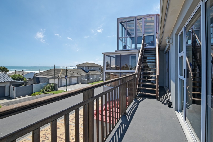 8 Bedroom Property for Sale in Melkbosstrand Central Western Cape